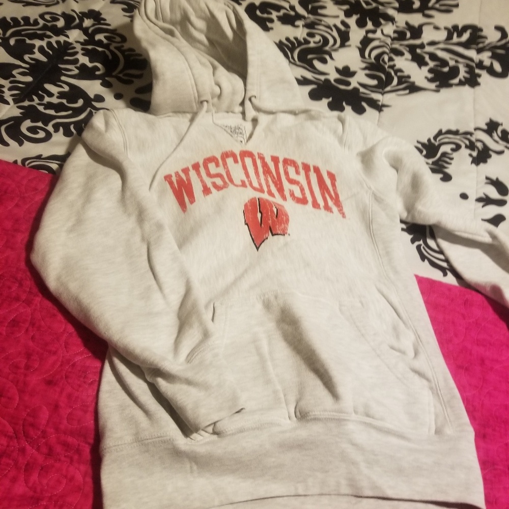 Women wisconsin badger school spirit hoodie